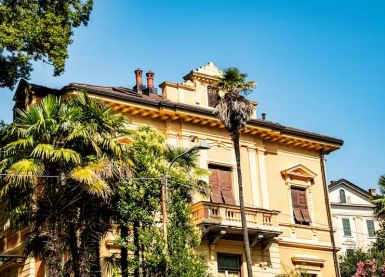 Итальянская деревня в Тоскане платит за переезд и жильё